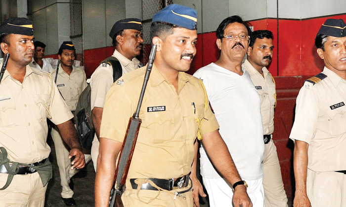1993 Bombay Blast Accused Mustafa Dossa Is Running A Gang From Inside The Jail 